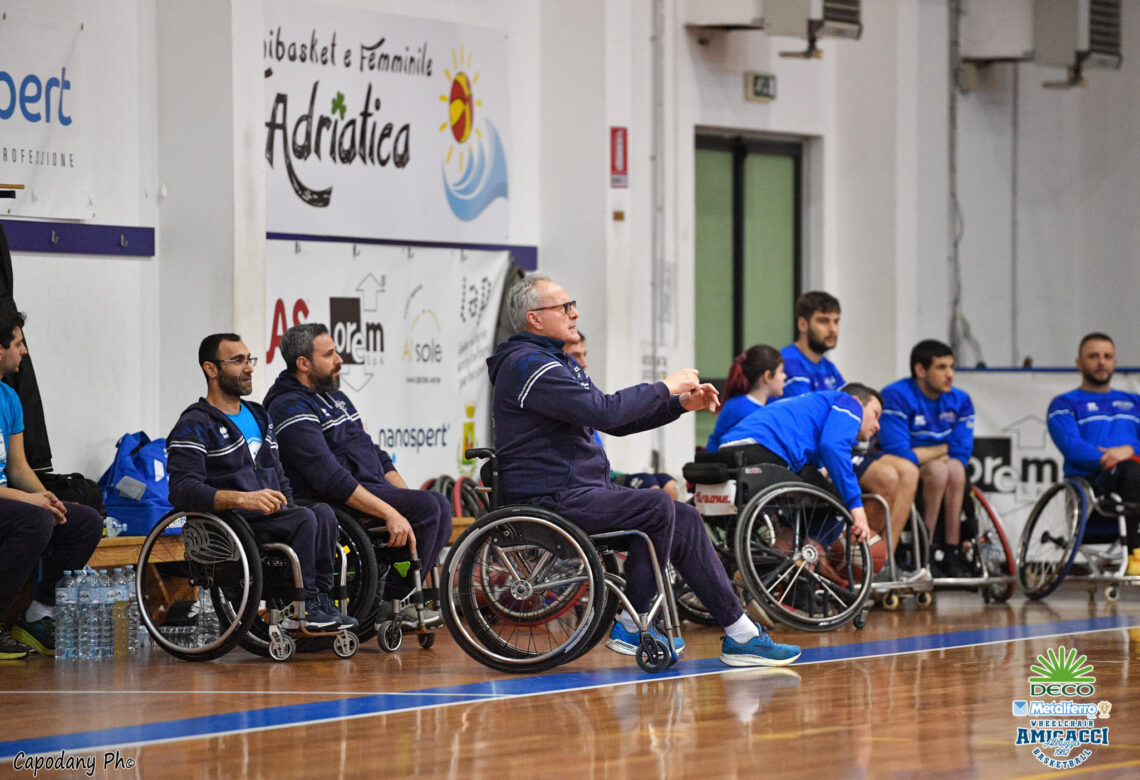 Basket In Carrozzina Parte Il Campionato L Amicacci Difende Lo