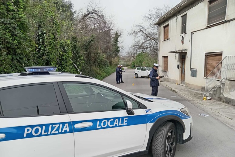 Auto Finisce Contro Una Casa Muore Una Donna A Lanciano Notizie